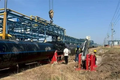 Aplikace a budoucí vyhlídky HDPE svařovacího stroje na tupo ve stavebnictví
